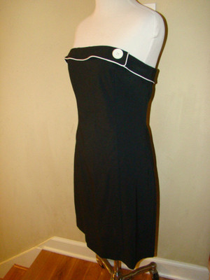 EXPRESS BLACK WHITE TUXEDO BUTTON ACCENT STRAPLESS WIGGLE DRESS WOMEN SIZE 10