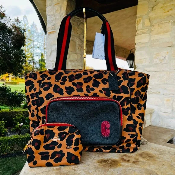coach cheetah backpack HOKMAH Leopard Print for Women Signature coated canvas printed coated canvas and refined pebble leather Inside zip and multifunction pockets Double zip closure fabric lining Handle with 1 1/2 drop Outside zip and open pockets Adjustable shoulder straps 7 3/4 (L) x 8 3/4 (H) x 3 1/2 (W) Style No. NWT COACH CN764 Court Backpack