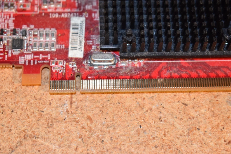 ATI Radeon X1300 102A9240522 PCI-e 256MB DMS-59 Video Card CN-0JN996 JN996 - Image 4 of 4