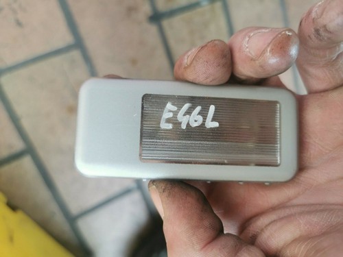 BMW E46 3er Beleuchtung Spiegel Licht Sonneblende links 140929 grau