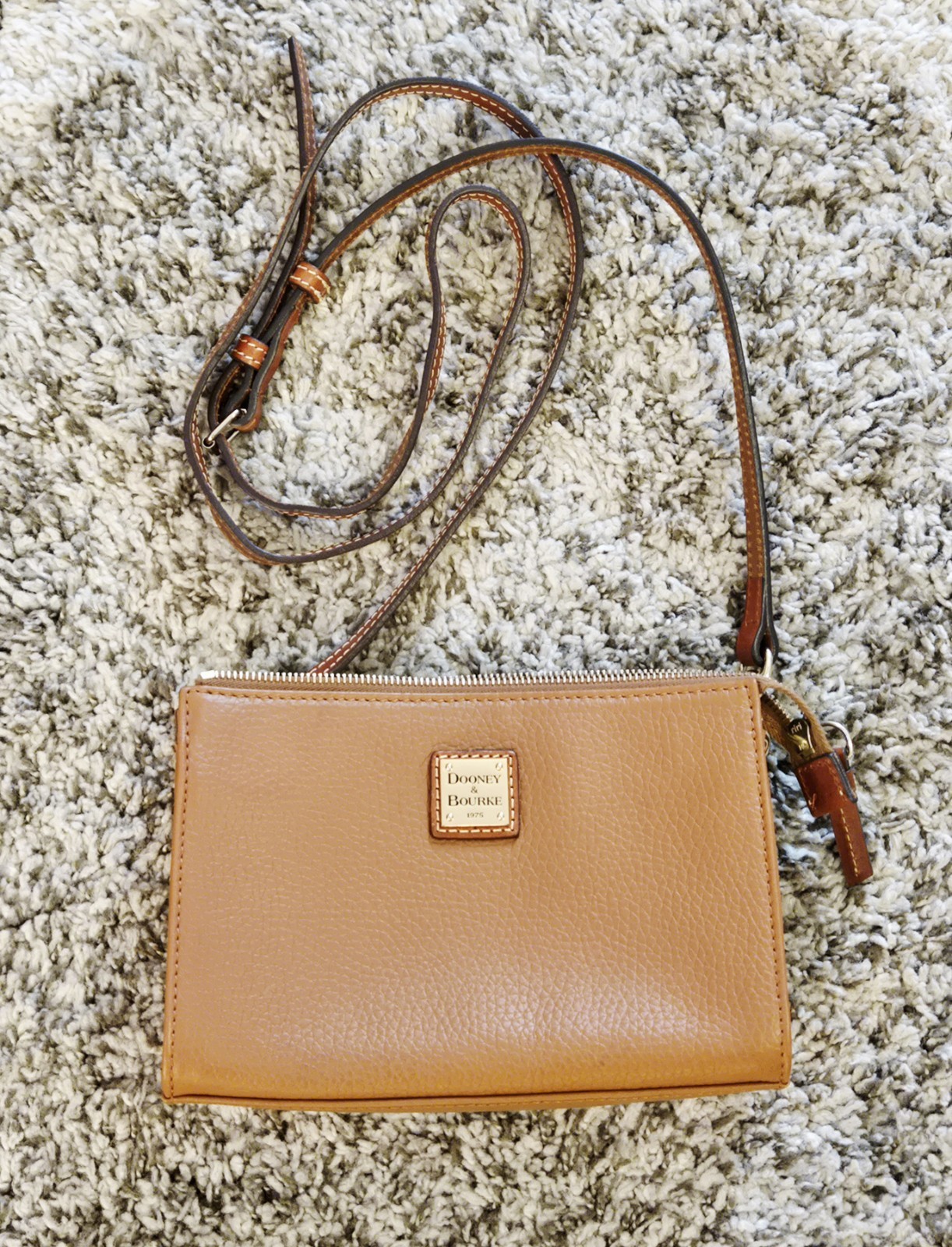 Dooney & Bourke Brown Pebble Grain Leather Saffiano Crossbody Bag Purse