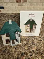 Hallmark Nostalgic Houses and Shops - #36 NOBLE TUDOR - 2019 NEW IN BOX