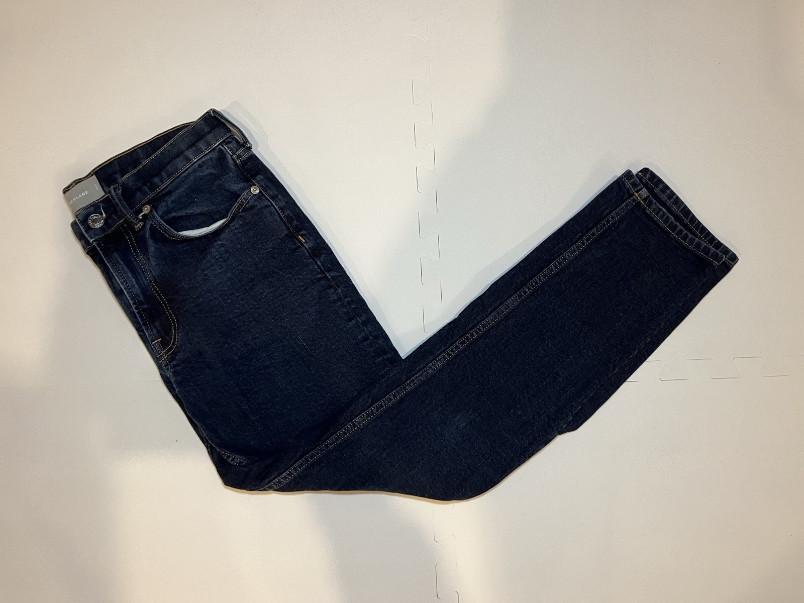 Everlane Men's Size 30 x 30 The Slim Fit Jeans with Stretch Dark Wash