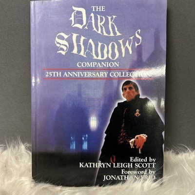 THE DARK SHADOWS COMPANION: 25TH ANNIVERSARY Paperback