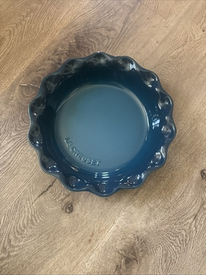 #ad Le Creuset Heritage Fluted Pie Dish 9” Stoneware Baking Dish in Nuit $49.95