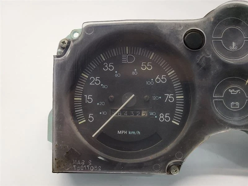 1990 90 CHEVROLET CAVALIER SPEEDOMETER W GAUGES 2.2L CLUSTER  - Image 2 of 4
