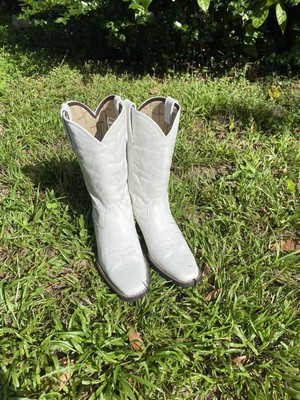womens cowboy boots size 11