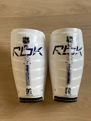 RBK 7K shin pads