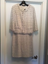 St. John Knit suit dress size 6 and jacket size 6