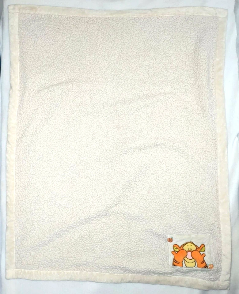 Disney Bebé Beige Crema Tigger Ladybug Sherpa Manta Winnie The Pooh Sólida Difícil de Encontrar Foto 3 de 4