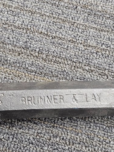 Brunner and Lay Inc Demolition B30061 Bull Chisel Point Moil 1-1/8 x 6 SQ DET SH - Picture 4 of 5