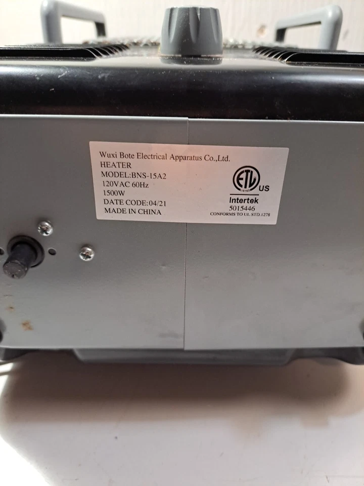 Calentador utilitario multiusos Wuxi Bote Electrical Co Deluxe BNS15A2 1500W Foto 3 de 4