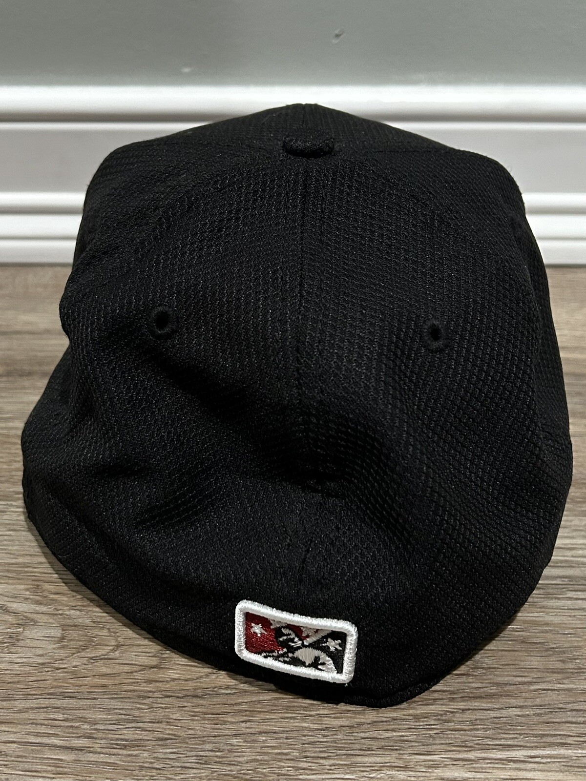 Picture 2 of 4