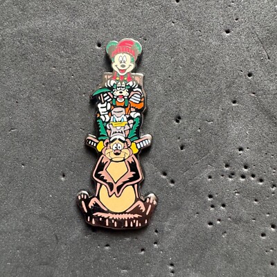 Disney Pin Wilderness Lodge Hat Totem Pole Mickey Pluto Humphrey
