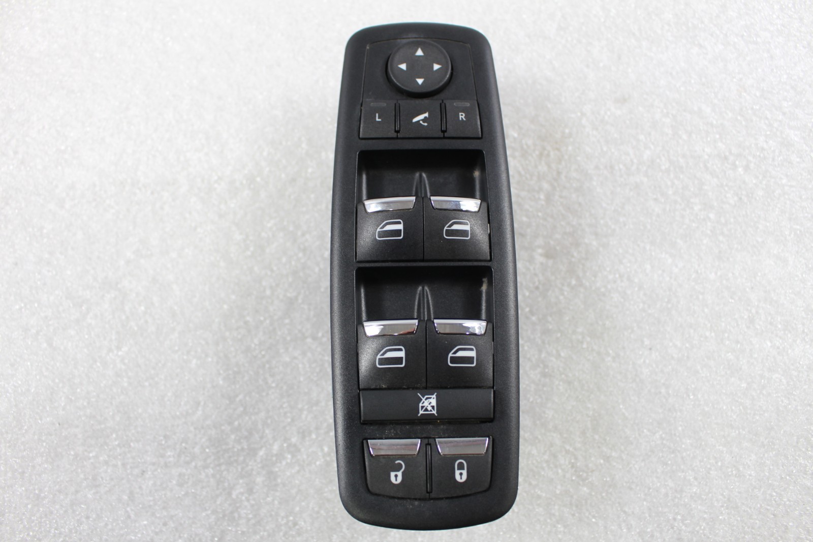 Maserati Ghibli, Quattroporte, LH, Left Front Door Switch, Used, P/N 670025406