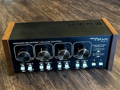 Niles Audio SVC-4 4 Speaker 2 Amp AB Source Selector Volume Control NICE WORKING
