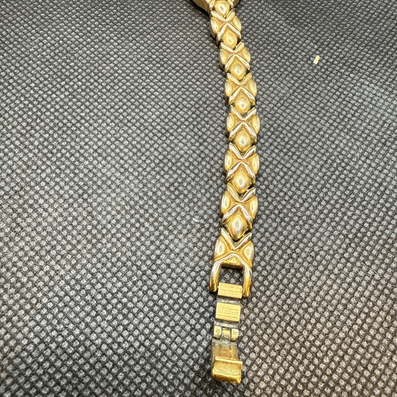 Picture 3 of 9