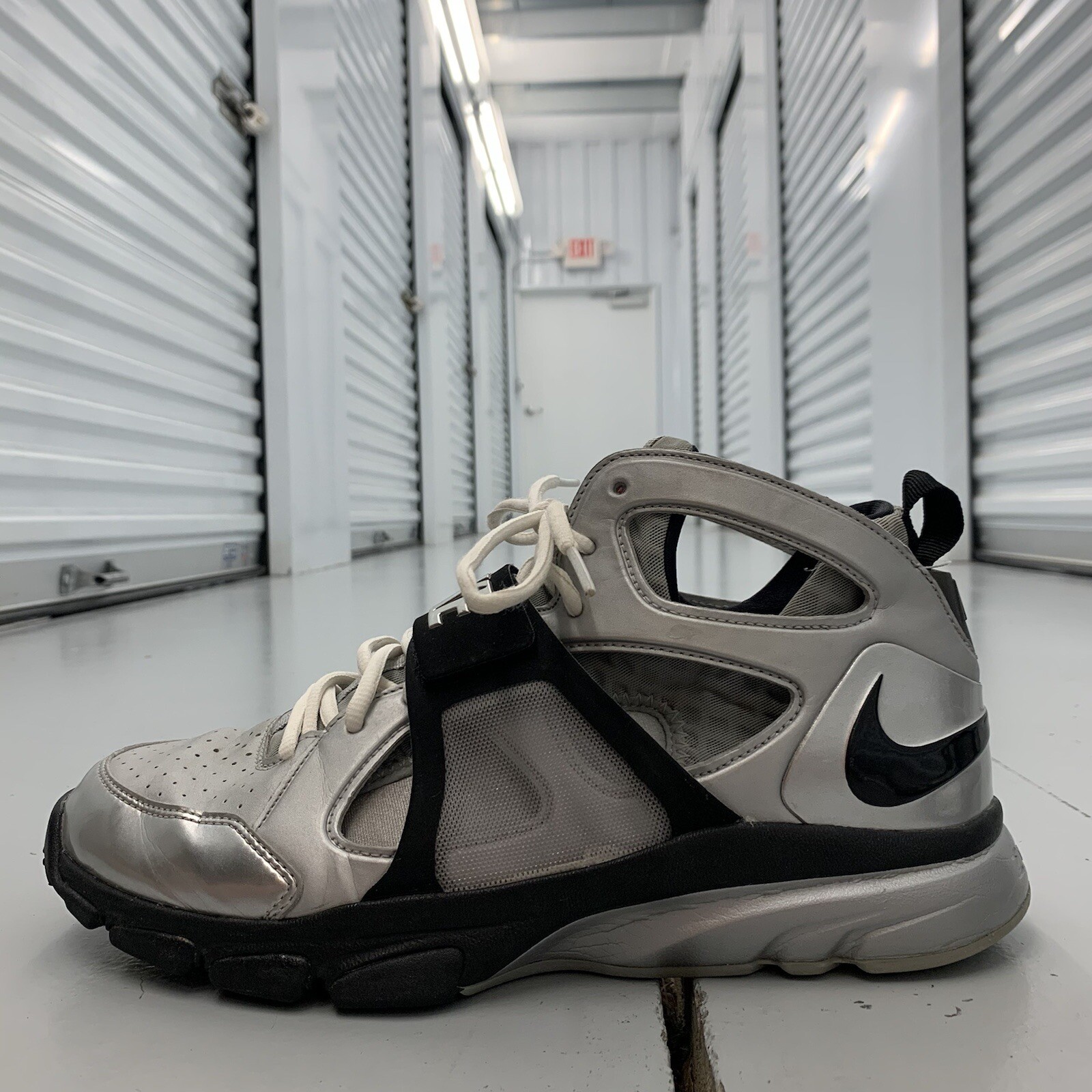 nike huarache trainer mid