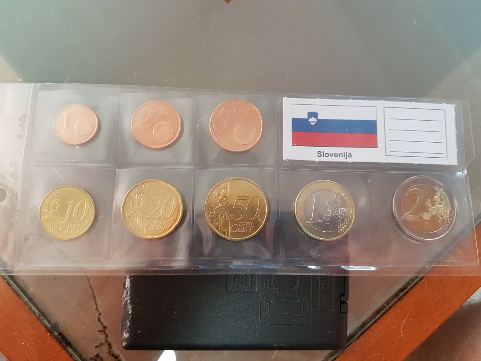 Foto 1 di 12