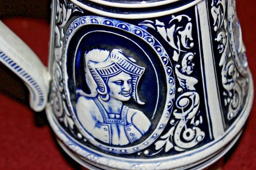 Jarra de gres esmaltado sal piedra de vino azul cobalto caras medievales - Imagen 11 de 11