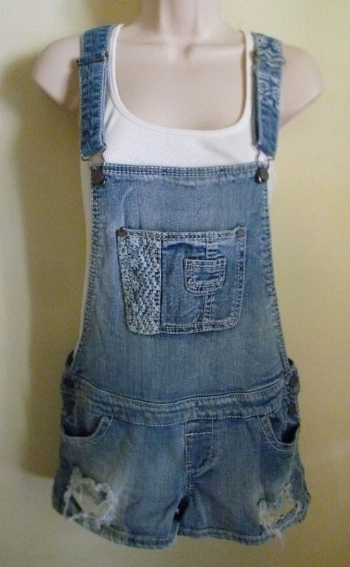 **MUDD** Girl's Denim Distressed Overalls Size ((XL)) 99% Cotton*1%Spandex