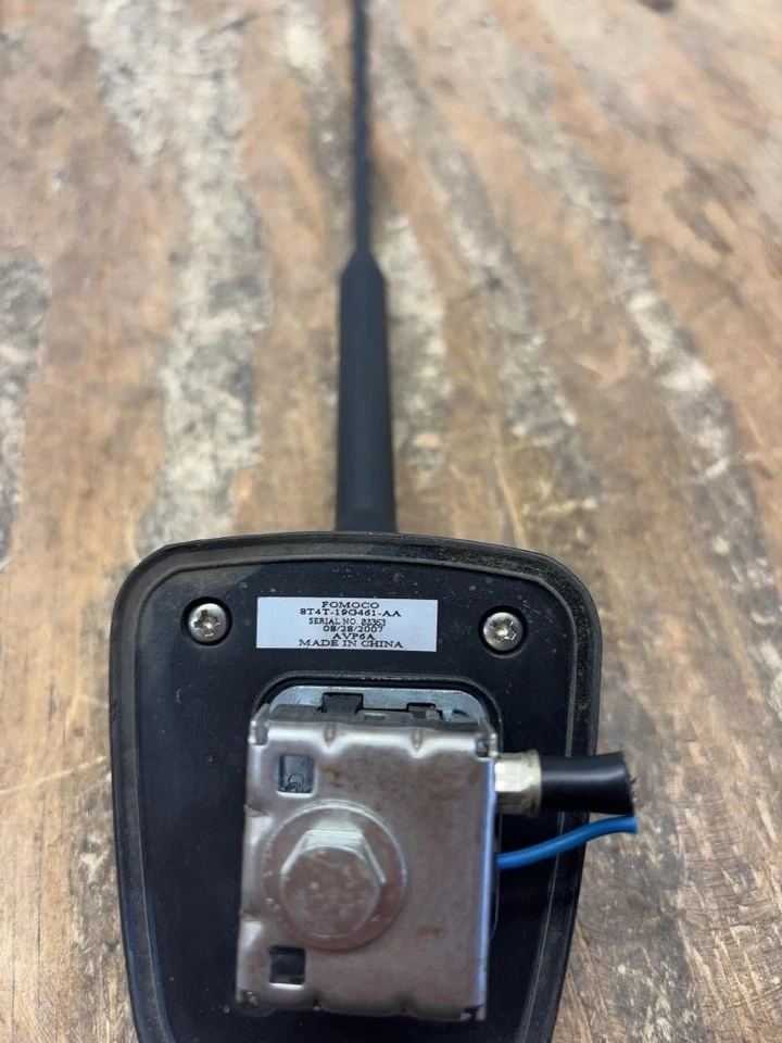 2007-2010 FORD EDGE Radio Antenna Assembly OEM 30 days warranty Foto 2 de 4