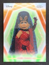 Miss Piggy 2026 Topps Chrome Disney Neon Green Lazer Refractor /99 #CNE-187