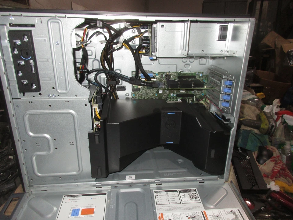 Dell PowerEdge T330 8x3.5" Xeon E3-1240v5 @ 3.50GHz, 16GB 2x 4TB HDD H330 2PSU - Image 3 of 4