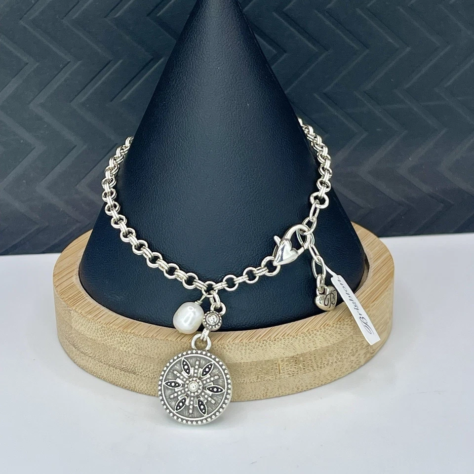 NUEVO CON ETIQUETAS Brighton Neve Copo de Nieve Dije Pulsera Tono Plata Perla Cristal Invierno Foto 2 de 4