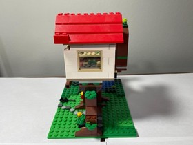 2013 LEGO Creator 3 In 1 Treehouse 31010 INCOMPLETE w/ Extra Pieces Minifigs