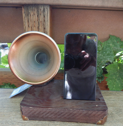 HAMMER + AXE Wooden Smartphone Amplifier Acoustic Speaker With Brass Gramophone