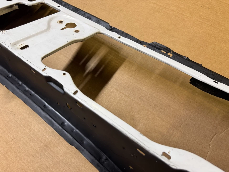 Capucha Ford Mustang 87-93 panel chapa reparación limpiaparabrisas daños capó volador Foto 4 de 4