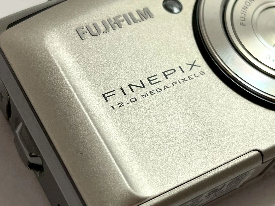 Fujifilm FinePix F50fd 12.0MP 3x Compact Digital Camera From JAPAN (61801A1) - Image 3 of 4