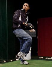 BARACK OBAMA FIRST PITCH MLB ALL-STAR GAME ST. LOUIS 2009 8.5X11 CANVAS PHOTO
