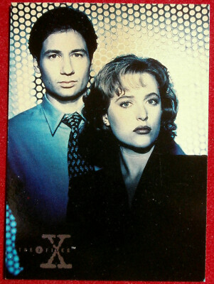 X-FILES - SEASON ONE - Card #01 - Header Card / MULDER AND SCULLY - Topps - 1996