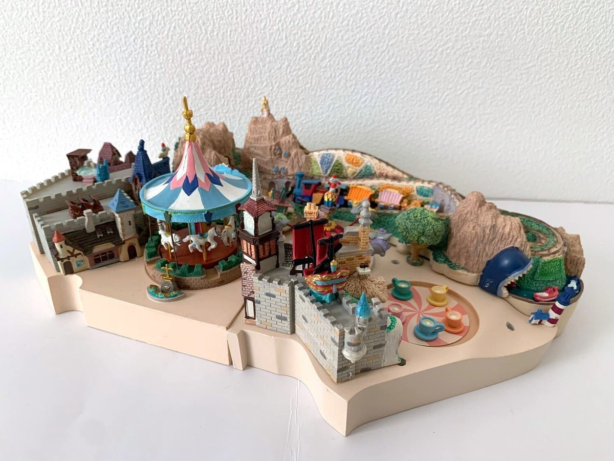 Disneyland California Fantasy Land CASEY Jr. CIRCUS TRAIN Diorama