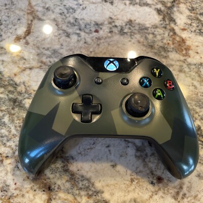 Xbox One Controller 1697 Camo Green | eBay