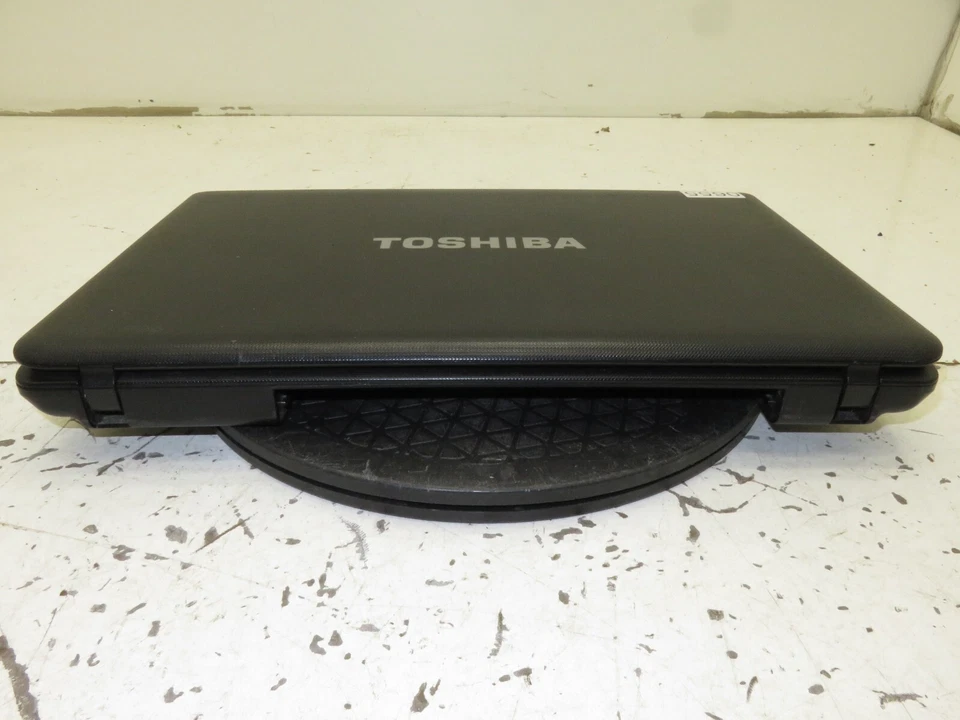 Portátil Toshiba Satellite C655-S5118 Intel Core i3-M370 6 GB de RAM sin disco duro ni batería Foto 4 de 4