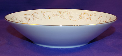 NORITAKE CHINA DUETTO PATTERN 6610 COUPE SOUP BOWL WHITE / GOLD