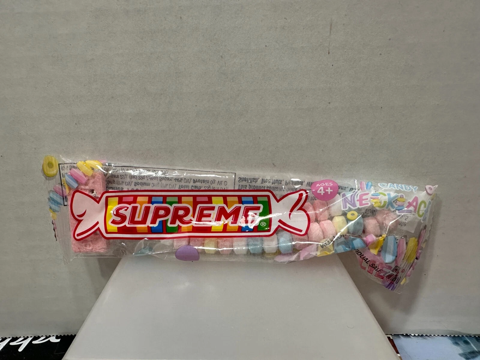 Collier bonbon Supreme Smarties *Neuf et scellé* SS22