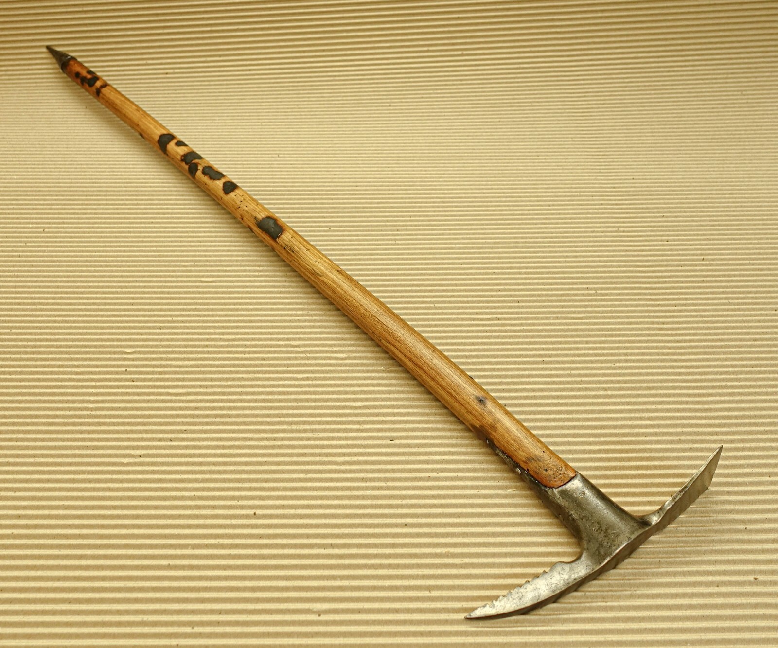 Bastón de madera bastón piolet pico de hielo violeta