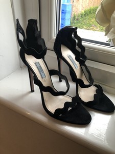 prada scalloped heels