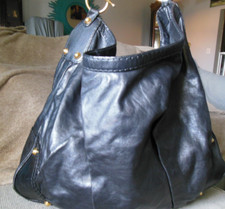 BLACK LEATHER GUCCI JOCKEY BAG