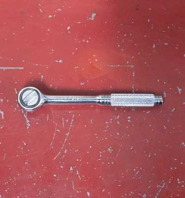 #ad Husky Vintage 1 4quot; Dr Vintage Ratchet Model 20201 Knurled Handle Works Great $19.95
