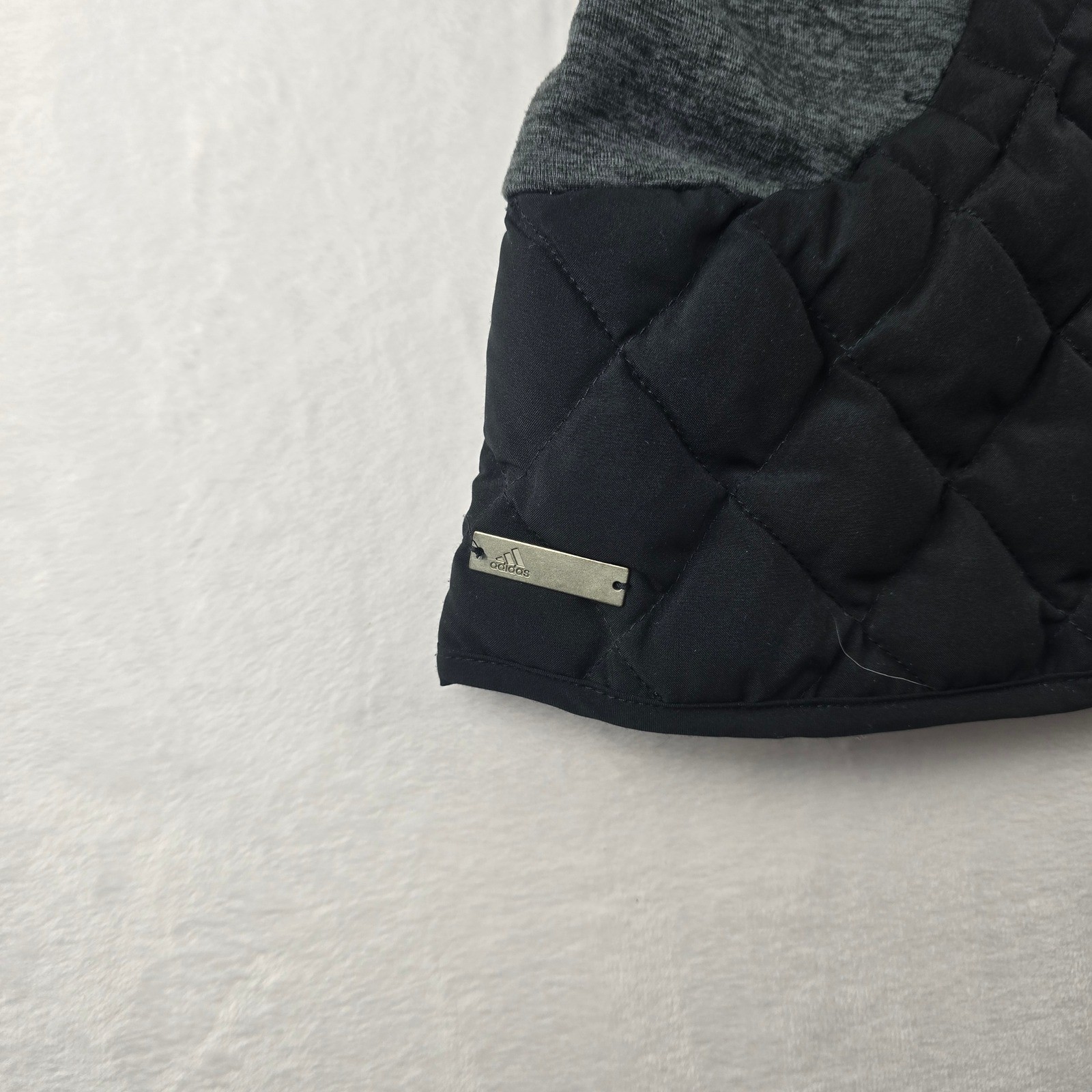 Adidas Womens ClimaWarm Quilted Golf Vest Black Grey Full Zip Activewear Size L thumbnail 3