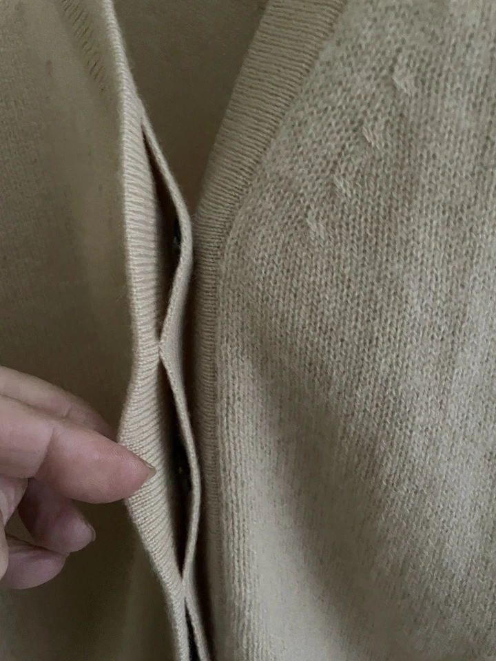 Pure Collection Beige V Neck Cashmere Cardigan 16 - Image 4 of 4