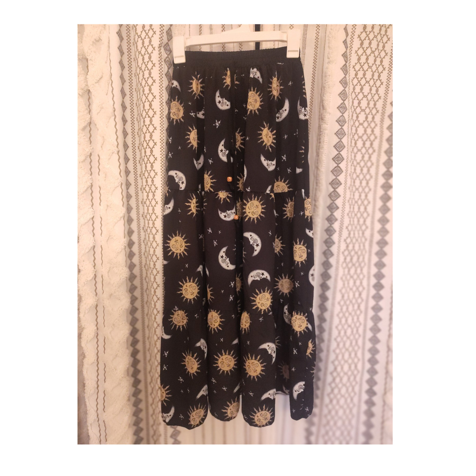 ROMWE Moon Sun Print A-Line Long Skirt Black Gold Elastic Waist Women’s Size S