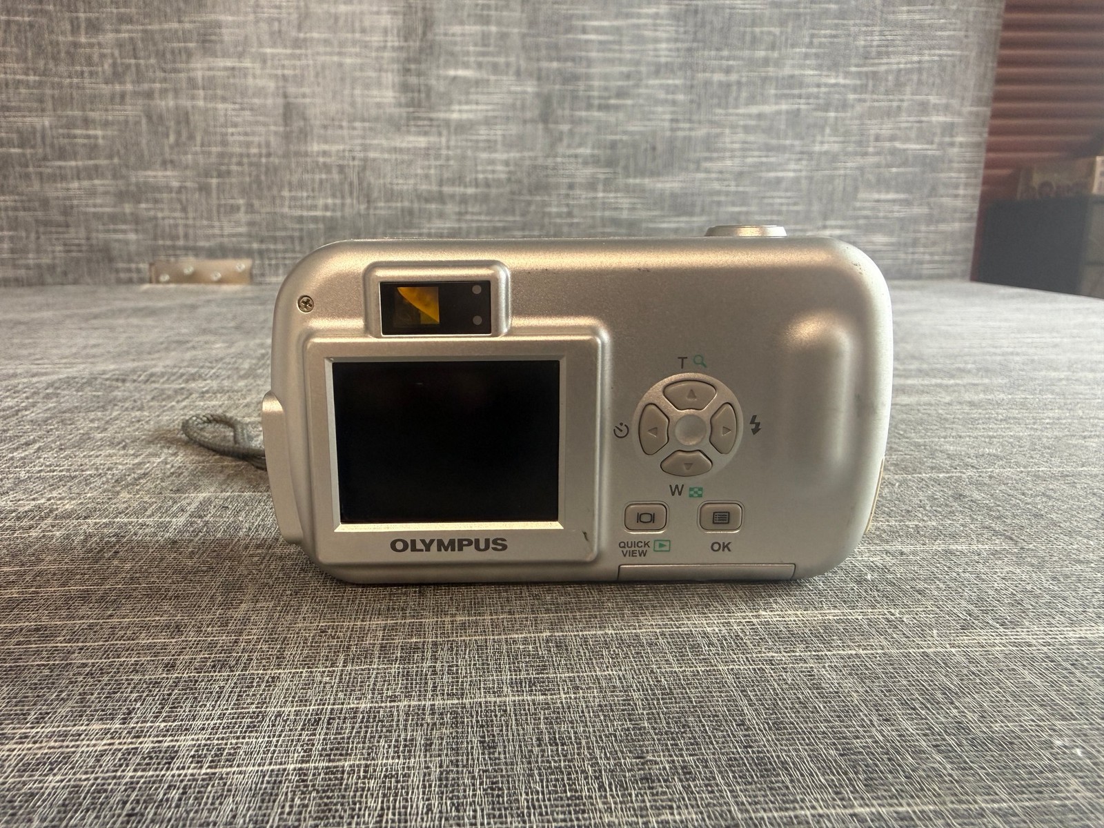 Olympus Camedia C-150 Digital Camera 2.0MP Compact USB Connectivity image 3