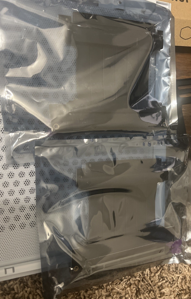 Cooler Master NR200P Mesh Side Panel, Side Mount, and PCI Risers (Black ...