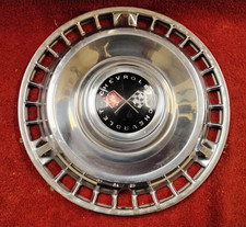 1961 Chevrolet Impala 14-inch Factory Hubcap Nice Low Mileage Item Look 4